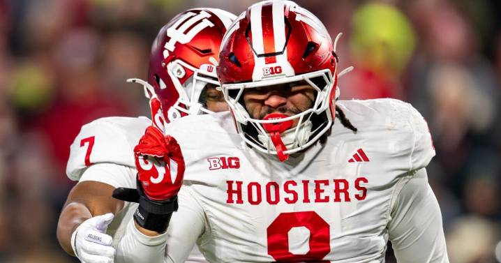 Wednesday's college notebook: Hoosiers DE "probably" out for season, more
