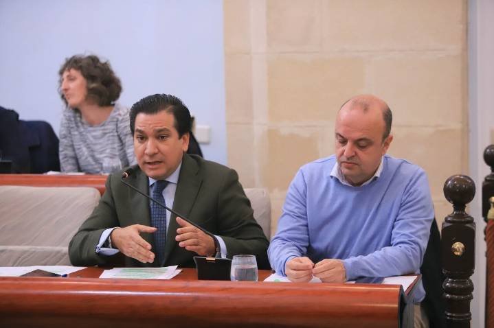 Vox acusa al PP de “engañar a los jerezanos” con la nueva tasa de basuras