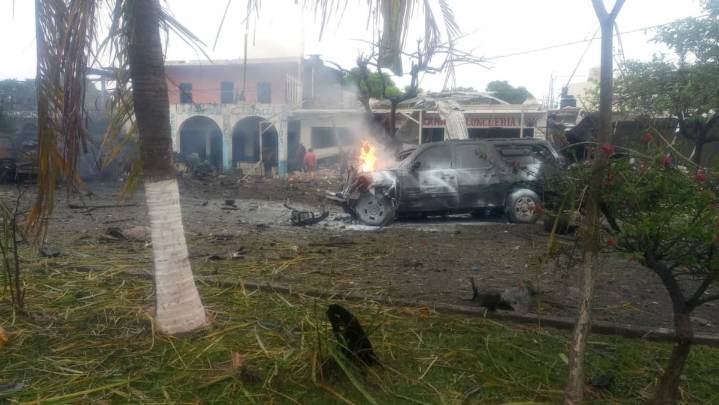 Un coche bomba estalla frente a la sede de la policía comunitaria de Coahuayana y deja, al menos, tres fallecidos