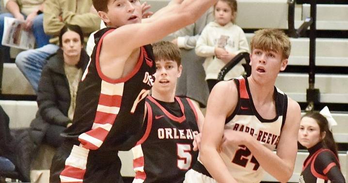 Vikes keep Bulldogs on the leash