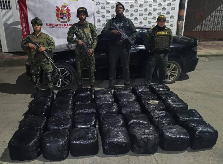 Policía y Ejército incautan 180 kilos de marihuana en zona rural de La Plata, Huila