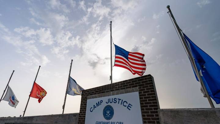 Judge rejects Trump administration's bid to toss lawsuit challenging Guantánamo migrant detentions