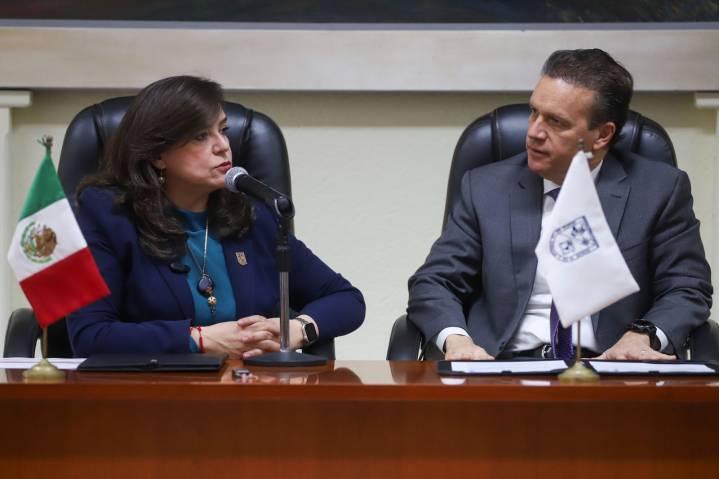 UAQ y Universidad Anáhuac formalizan cooperación académica y científica