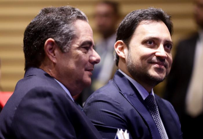 Vargas Lleras no va al senado, Carlos Fernando Motoa, cabeza de lista