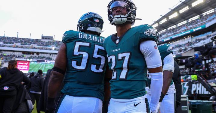 Eagles Week 15 stock watch: Brandon Graham dominates at yet another position while gusty winds interfere with the deep pass