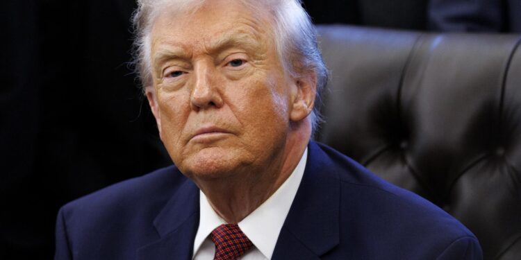 Donald Trump declara que Maduro está en sus últimas horas como presidente: «Su tiempo está contado»