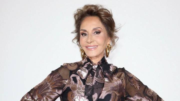 Naty Abascal demuestra cómo llevar el traje masculino más elegante y sofisticado de la temporada