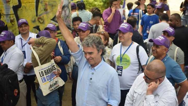 Sergio Fajardo descarta participar en una consulta interpartidista en marzo e irá directo a primera vuelta: 'No son el camino'