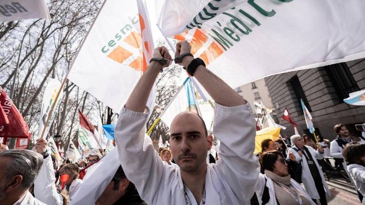 Los médicos canarios se suman esta semana a la huelga nacional contra el borrador del Estatuto Marco del Ministerio