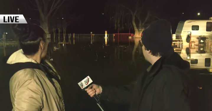 Flood levels rise rapidly in Benton City as RV park evacuates