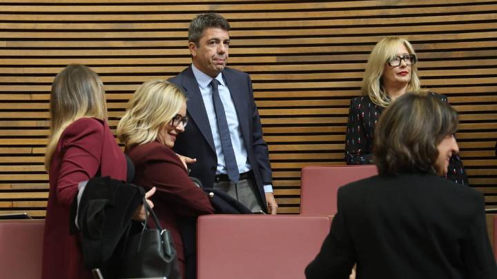 El escaño 97: Mazón estrena ubicación en la última fila