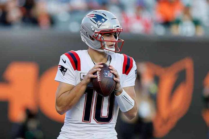 Banged-up Patriots eye 10th win in a row, wary of Giants