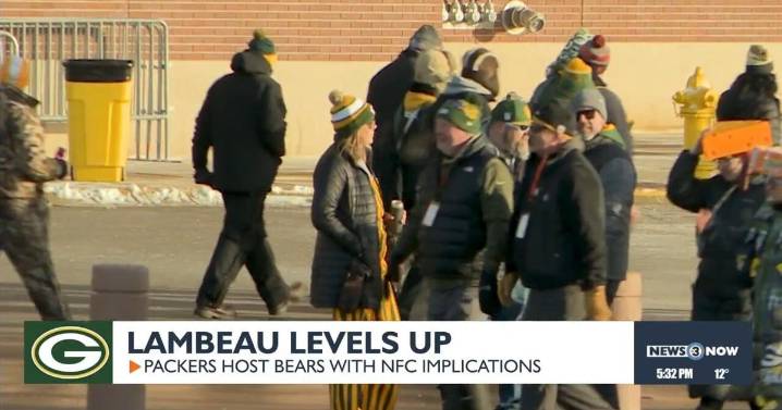 Lambeau levels up with Bears in town