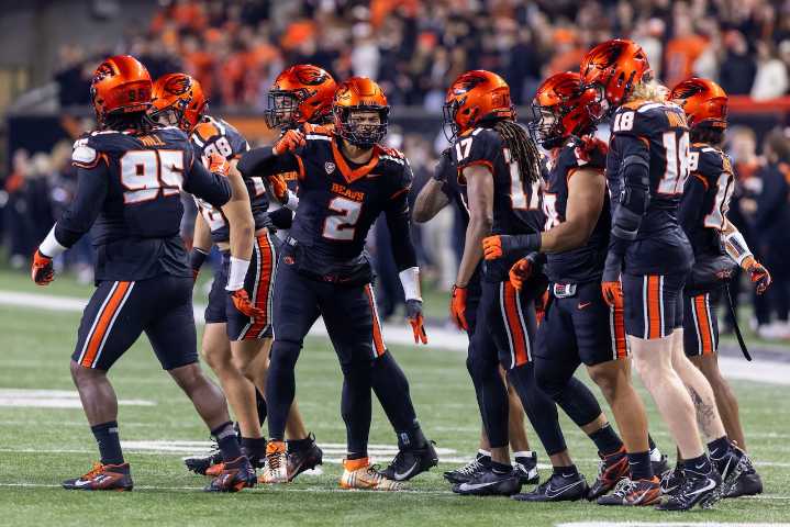 10 Oregon State players JaMarcus Shephard should try to win over