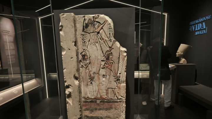 Inaugurada en Córdoba la primera exposición del mundo sobre infancia en el antiguo Egipto hasta abril de 2026