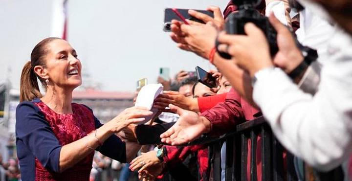 Sheinbaum defiende logros de la 4T a 7 años de su inicio, ante 600 mil personas en CDMX