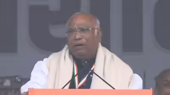 Kharge urges public support for Rahul, says vote theft threatens democracy