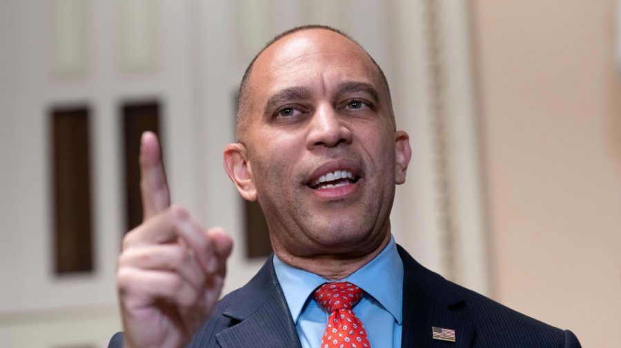 Watch live: Jeffries gives remarks amid health care, redistricting battle