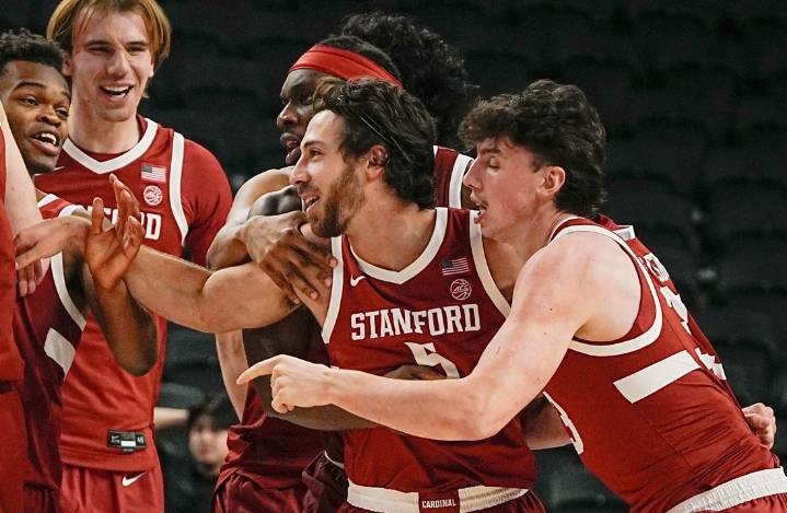 Deadspin | Riding high of tournament victory, Stanford faces freshmen-led Portland