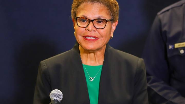 Mayor Bass calls for council to approve additional $4.4M to LAPD budget