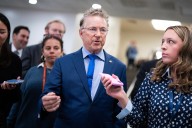 US-Venezuela Update: Senators Introduce War Powers Resolution Over Trump's 'Hostilities'