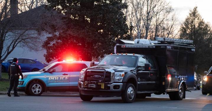 Suspect in D.C. pipe bomb case said to have confessed in interviews with investigators, AP sources say