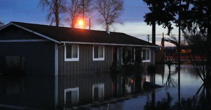 APTOPIX Extreme Weather Washington