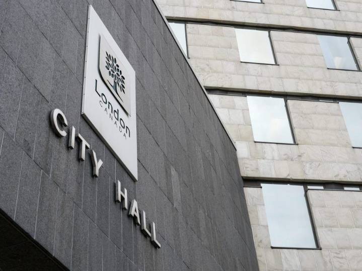 City hall to London parents: Don't buy your kids e