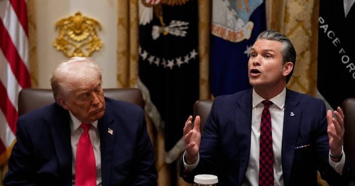 Donald Trump appeared to have eyes closed during meeting