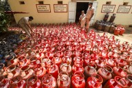 Government approves 25 lakh additional LPG connections under Ujjwala scheme