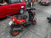 Joven motociclista lesionada por accidente en col. Puerta de la Laguna