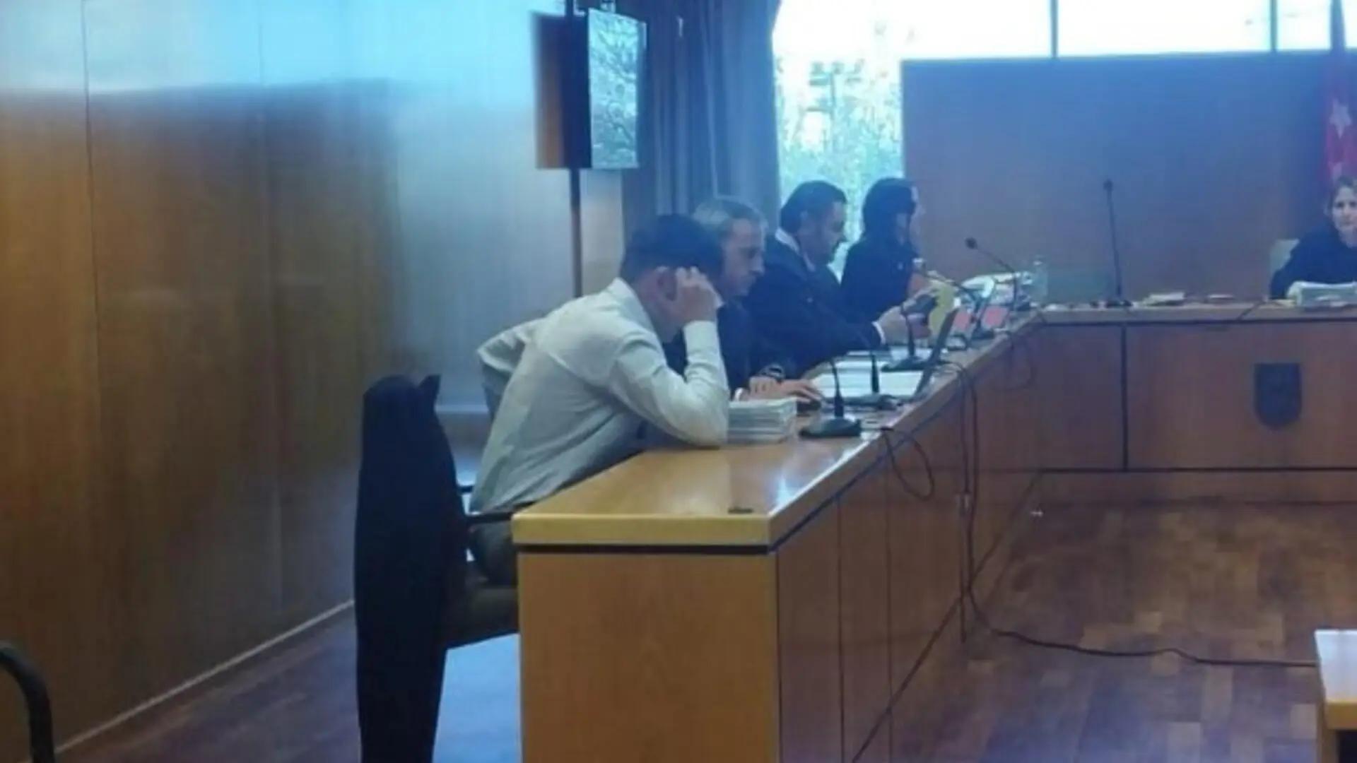 Forenses ratifican que la cocinera asesinada en Alcalá en 2023 murió estrangulada por el acusado con la técnica del mataleón