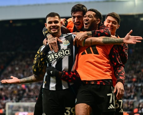 Guimarães scores from corner before Newcastle cling on against 10