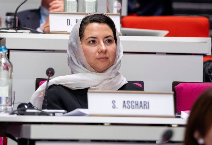 Dirigente afgana del COI espera que diálogo con talibanes mejore los derechos de las mujeres