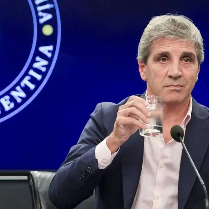 Los desafíos detrás del dólar calmo, la falta de reservas y la tasa de interés del plan Caputo a fin de año