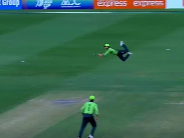Watch: Ahmed Hussain takes a stunner against India