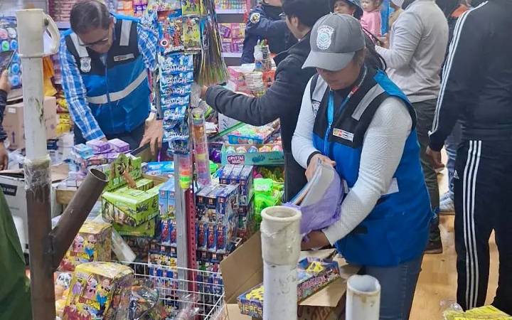 Bodegas y almacenes de pirotécnicos son un peligro en la Av. Ejército