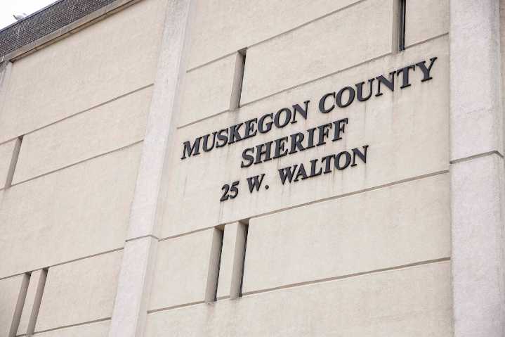 Teen fatally shot 73-year-old man during attempted robbery, police say