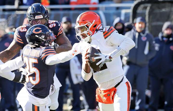 What grade do you give Browns quarterback Shedeur Sanders in Week 15 vs. the Bears? (poll)