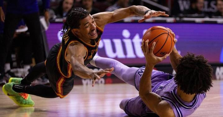 Washington rallies from 18-point deficit to beat No. 24 USC 84