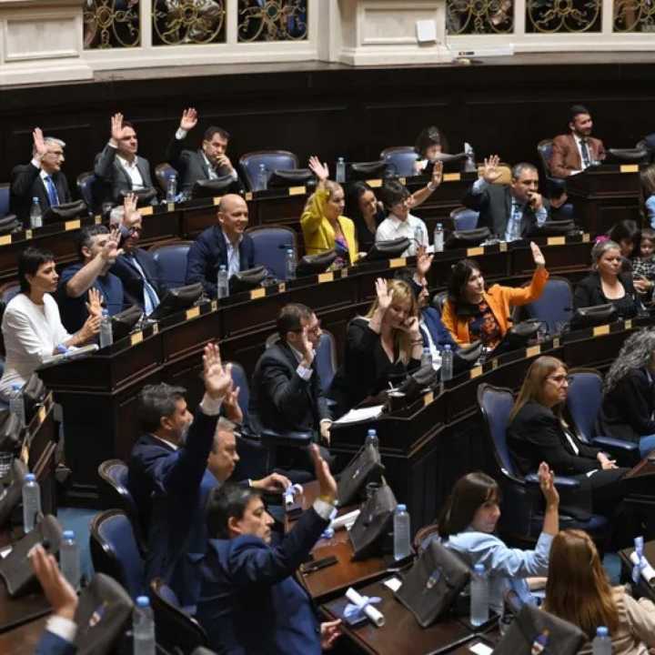La Legislatura bonaerense se encamina a aprobarle el endeudamiento a Axel Kicillof