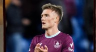 Oliver Sonne anotó su primer gol con el Burnley en la Premier League | VIDEO Oliver Sonne volvió a jugar con el Burnley en la derrota 3-2 ante el Fulham