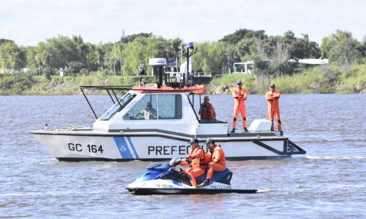 Tras el enfrentamiento con paseros, Prefectura intensifica los controles para evitar cruces ilegales