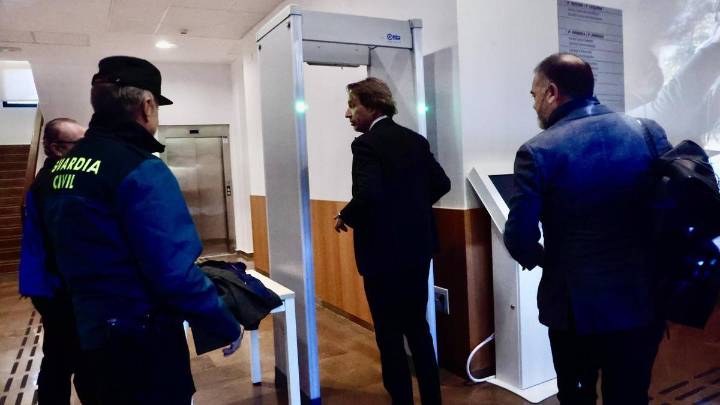 El jefe de gabinete de Mazón vuelve a declarar ante la jueza de la dana acorralado por los mensajes de Pradas