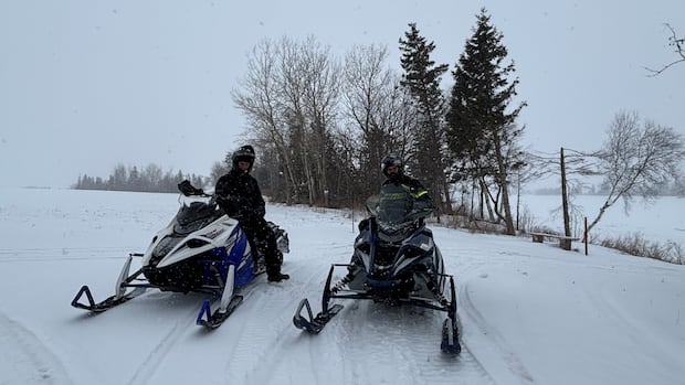 Eastern Ontario snowmobilers welcome money to reopen closed trails