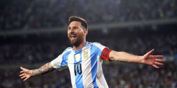 Lionel Messi habló antes del sorteo del Mundial: las charlas íntimas con Scaloni, las chances de Argentina y su reacción ante videos inéditos