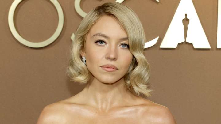 Sydney Sweeney Has A Mar-A-Lago Face In The Making & Everyone Can See It