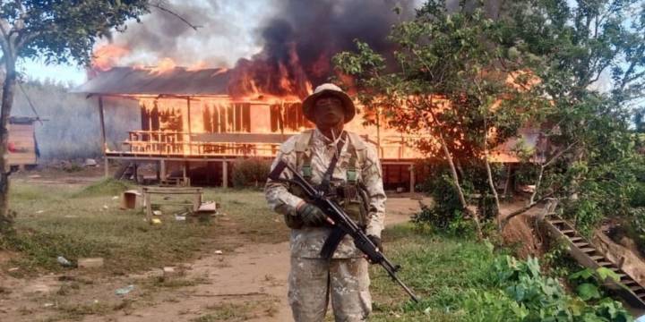 PNP y Fuerzas Armadas destruyen más de S/1 millón en logística del narcotráfico en la Amazonía