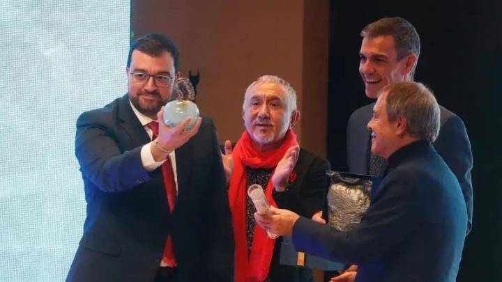 Pedro Sánchez elogia la gestión de Barbón: «El mensaje es claro, que aprendan de Asturias»