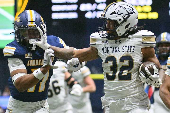 Ex-Wisconsin running back Julius Davis, now with Montana State, apologizes for altercation with coach